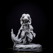 Jungle Gecko Arcanist – 32mm Fantasy Miniature